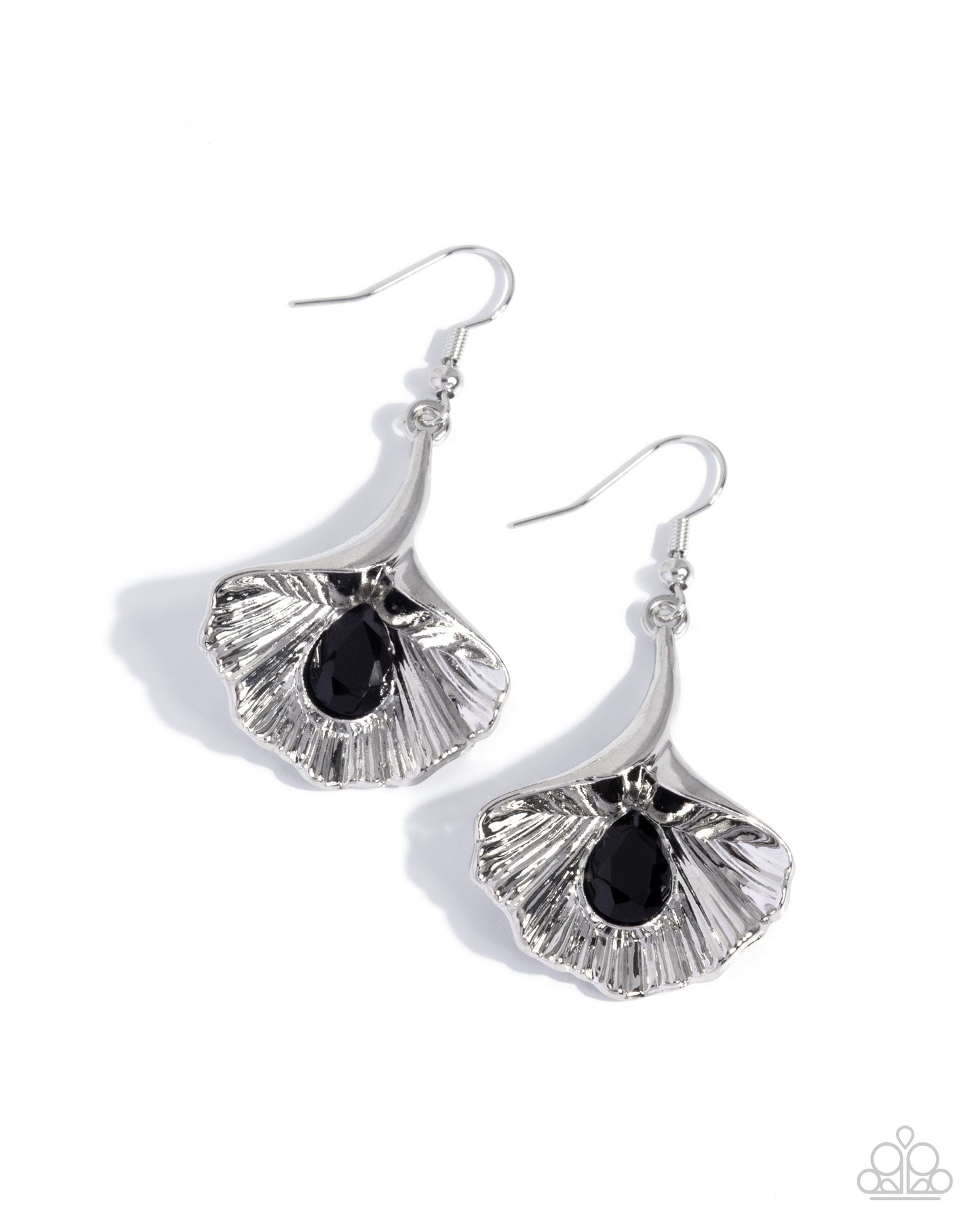 Ginkgo Glitz - black - Paparazzi earrings