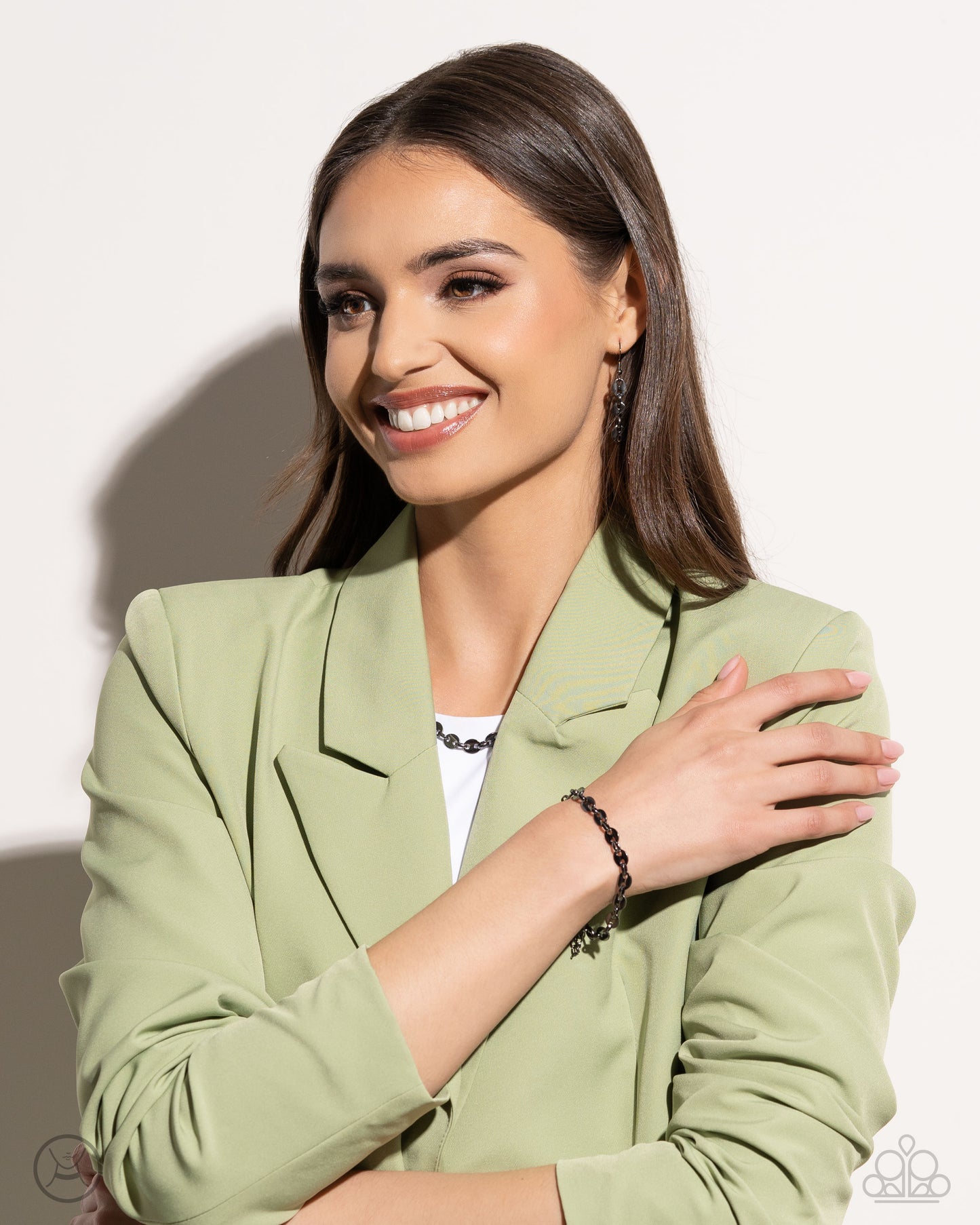 Abstract Advocate - black - Paparazzi necklace