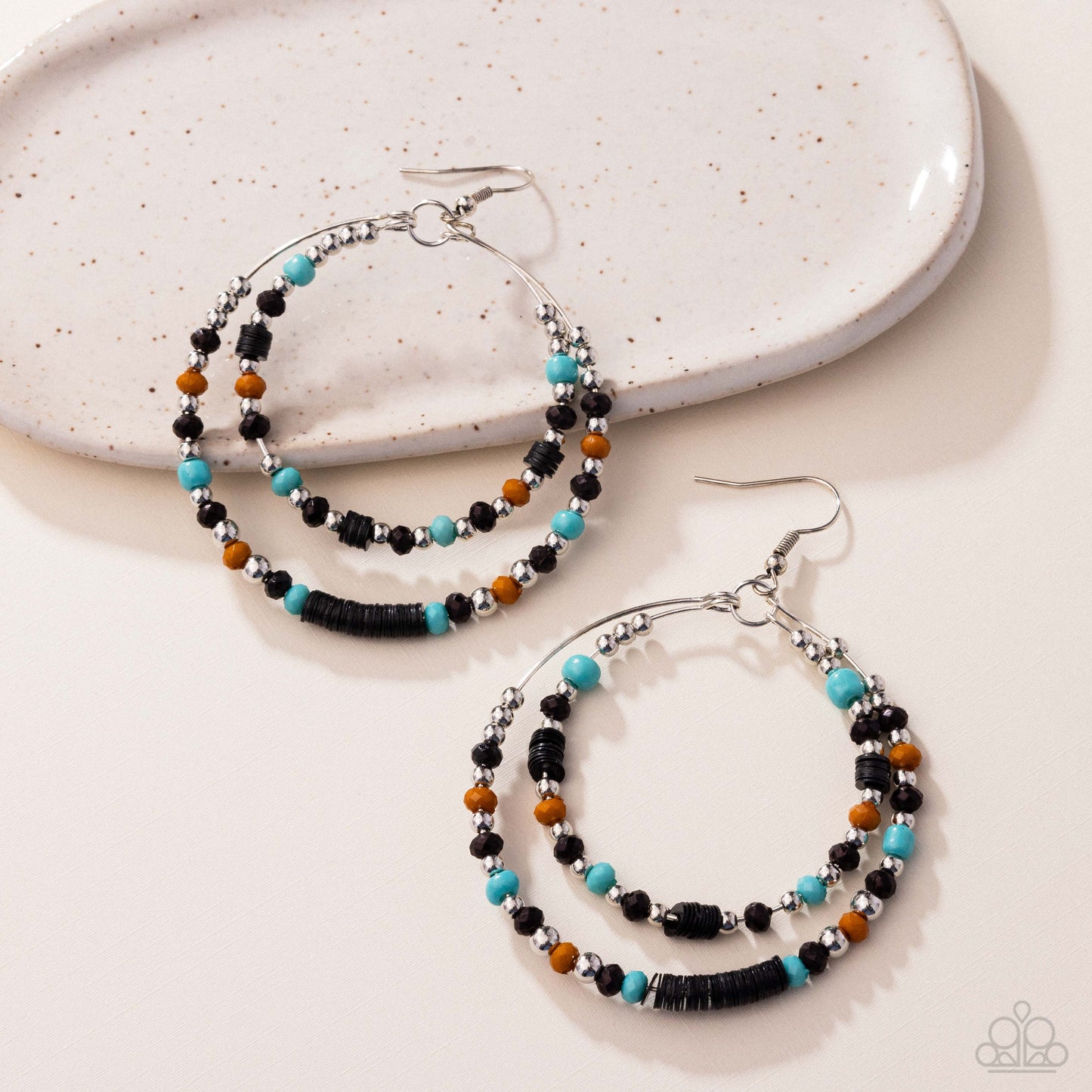 Audacious Arrangement - black - Paparazzi earrings