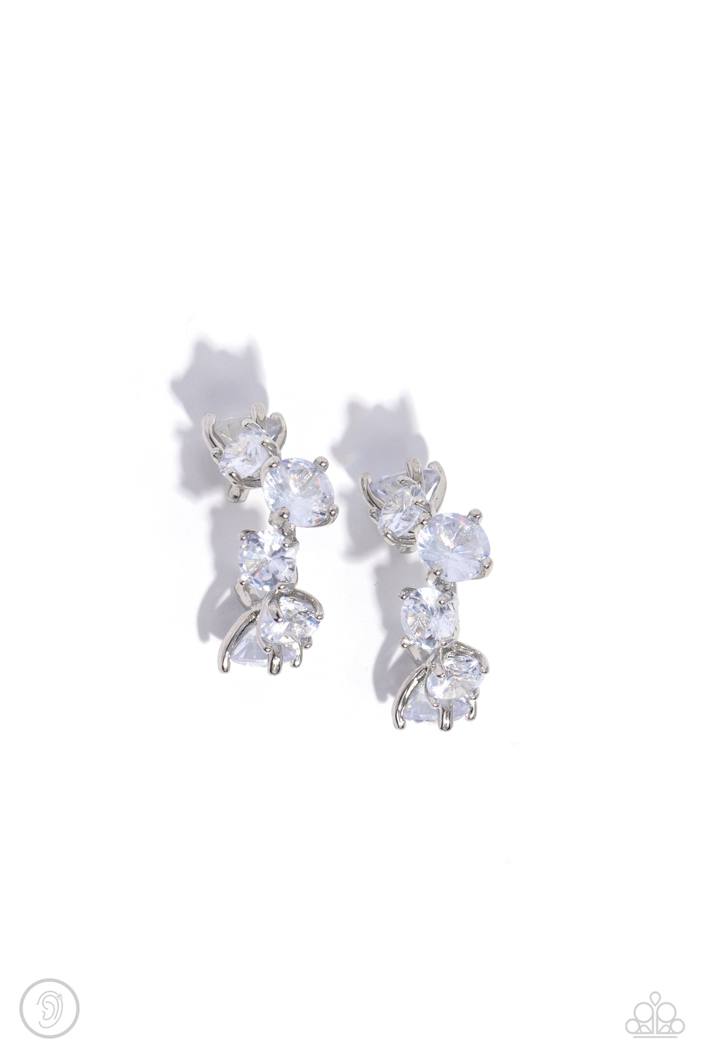 Breathtaking Blend - white - Paparazzi ear cuff