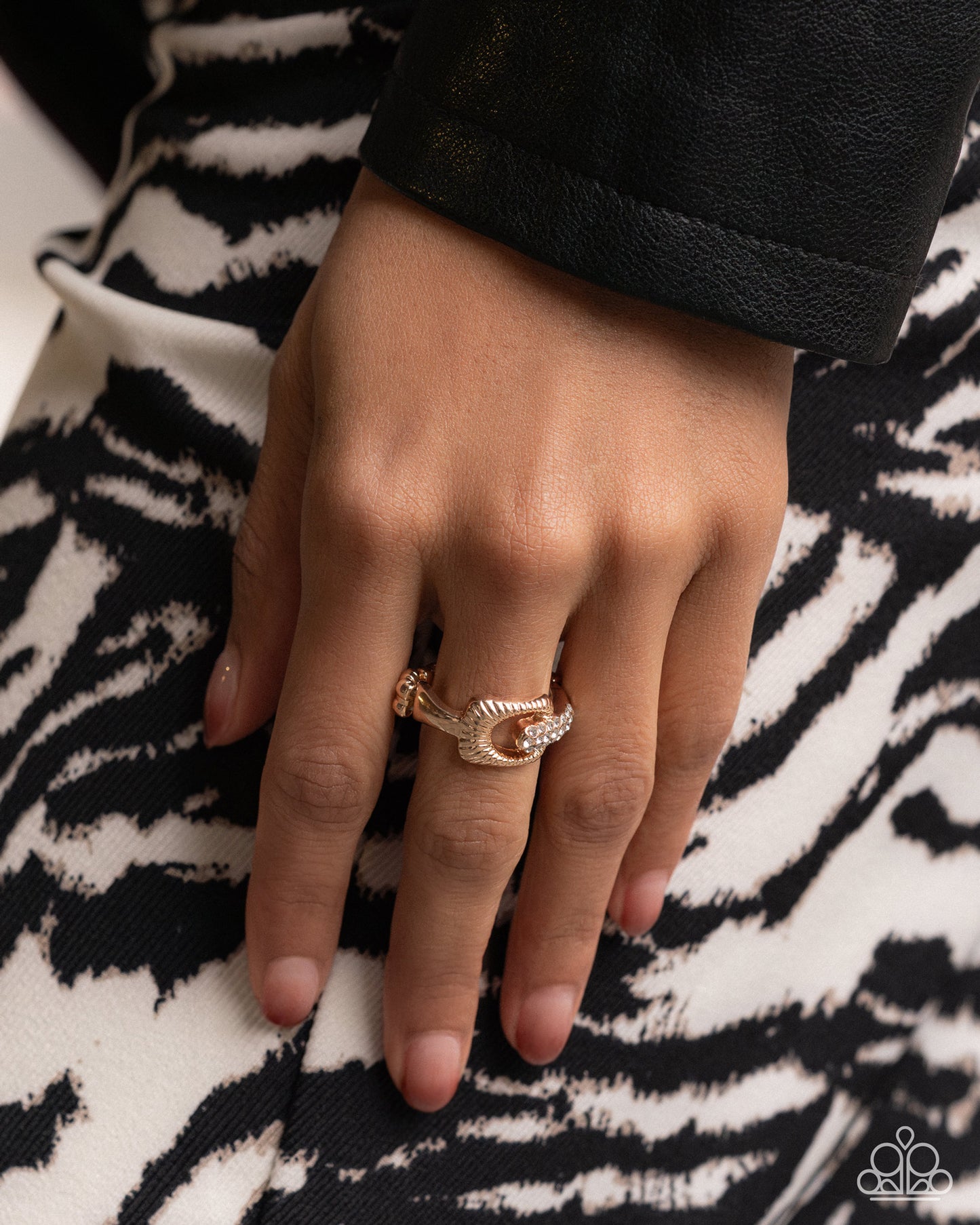 Captivating Confidence - gold - Paparazzi ring
