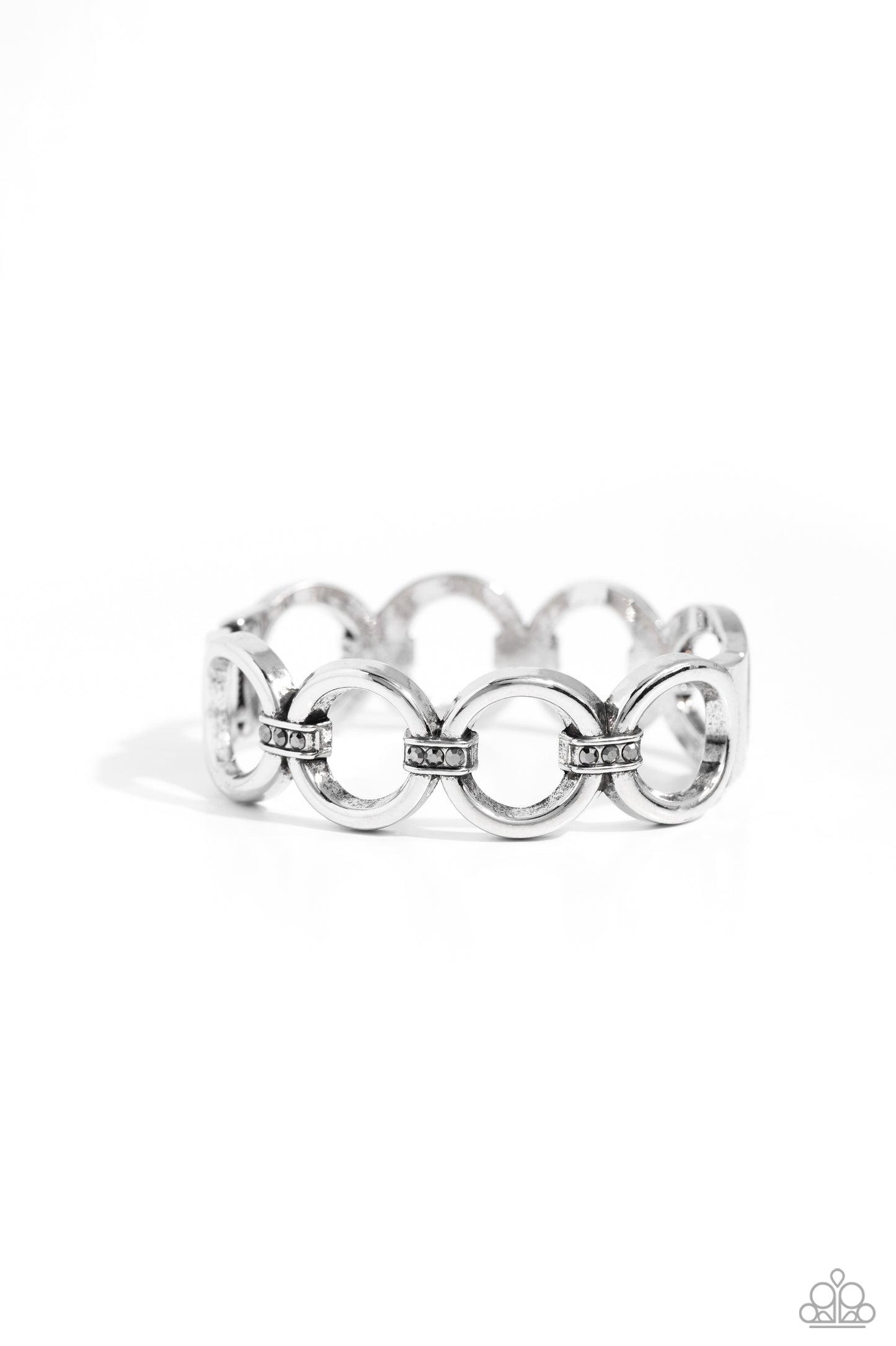 Chic Collection - silver - Paparazzi bracelet