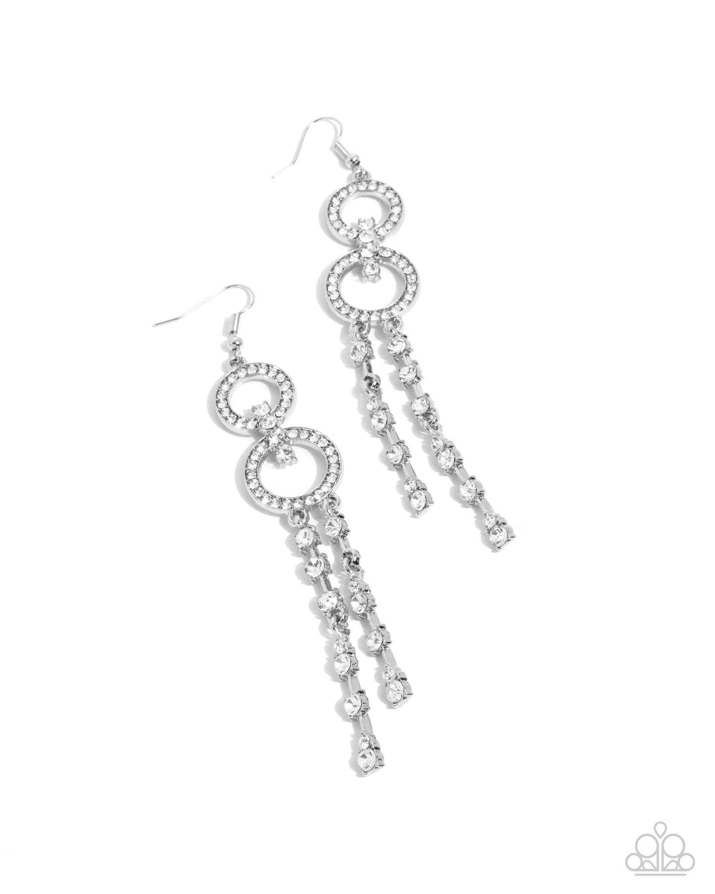 Chic Crowd - white - Paparazzi earrings