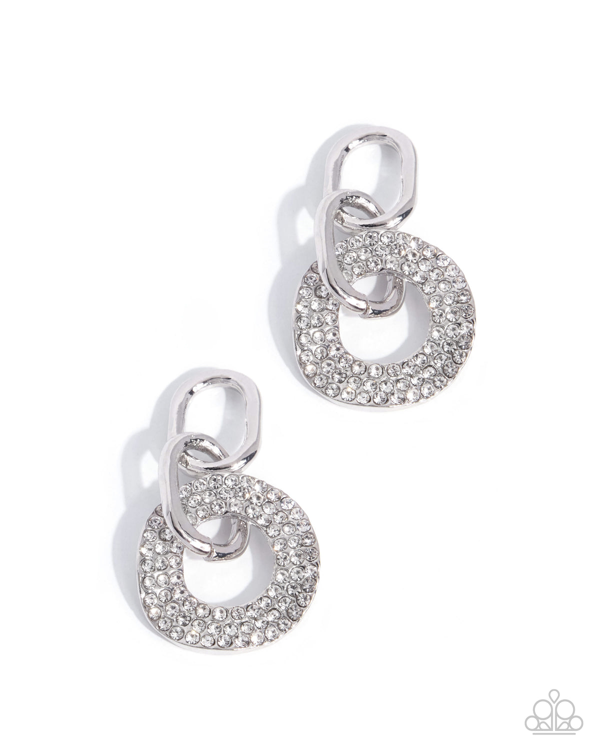 Comparable Chic - white - Paparazzi earring charm