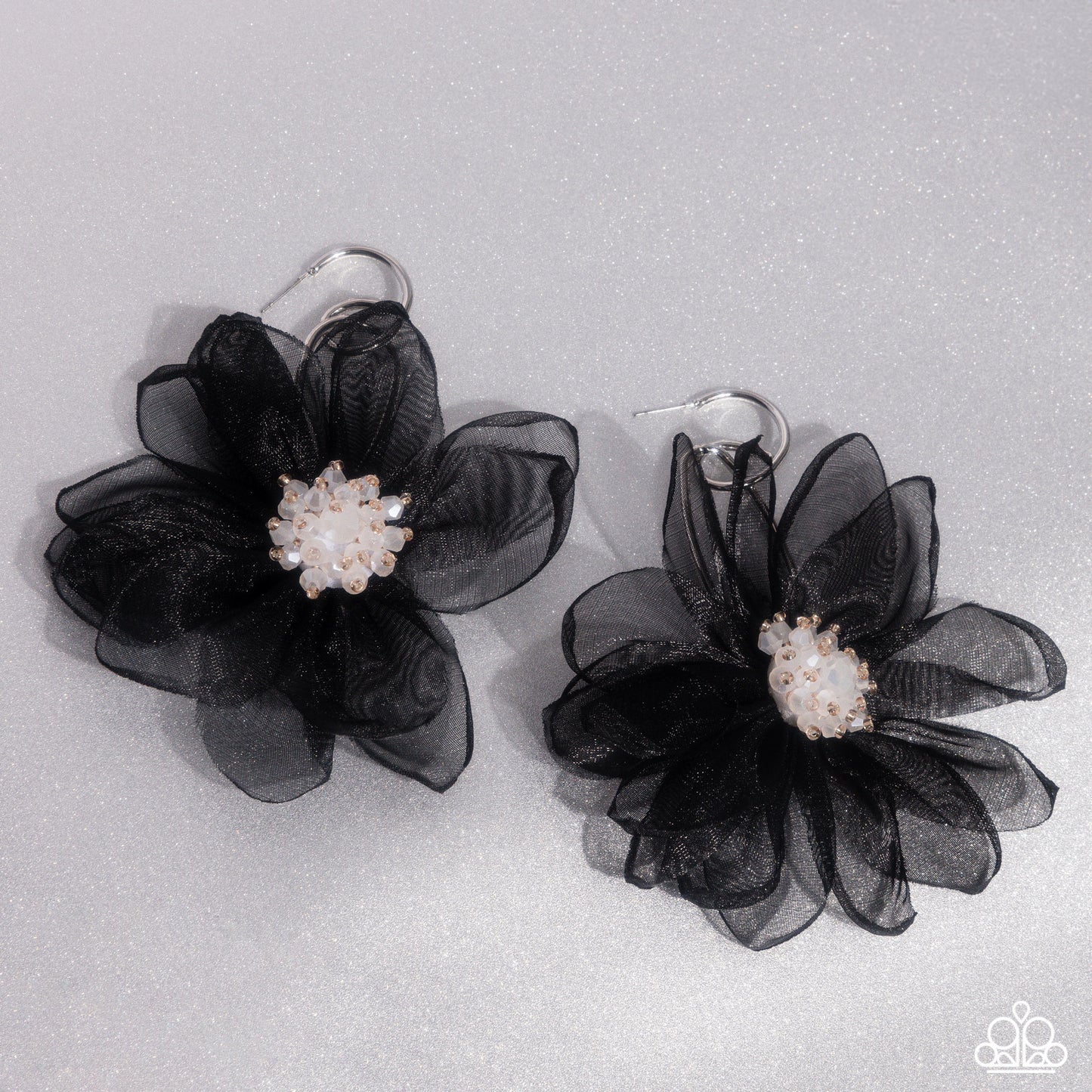 Cosmopolitan Chiffon - black - Paparazzi earrings