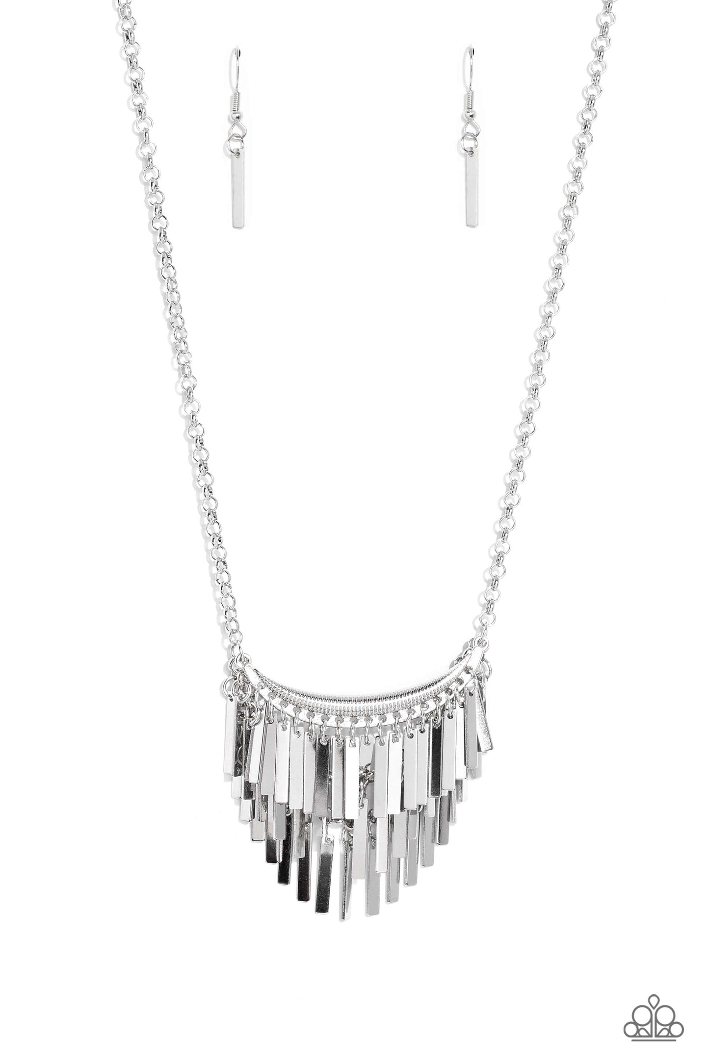 Cue the Chandelier - silver - Paparazzi necklace