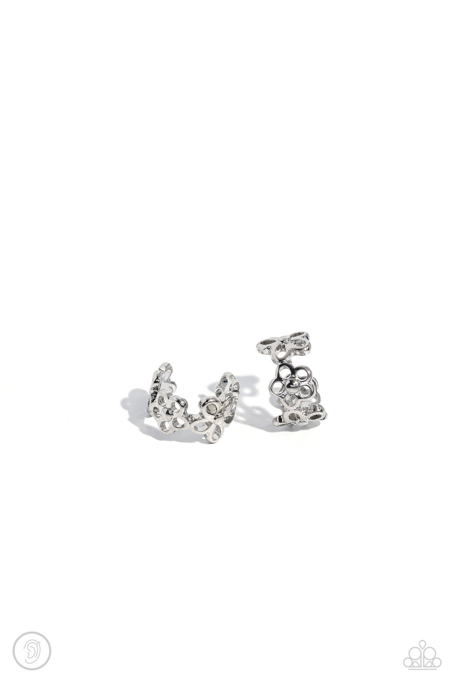 Daisy Debut - silver - Paparazzi ear cuff