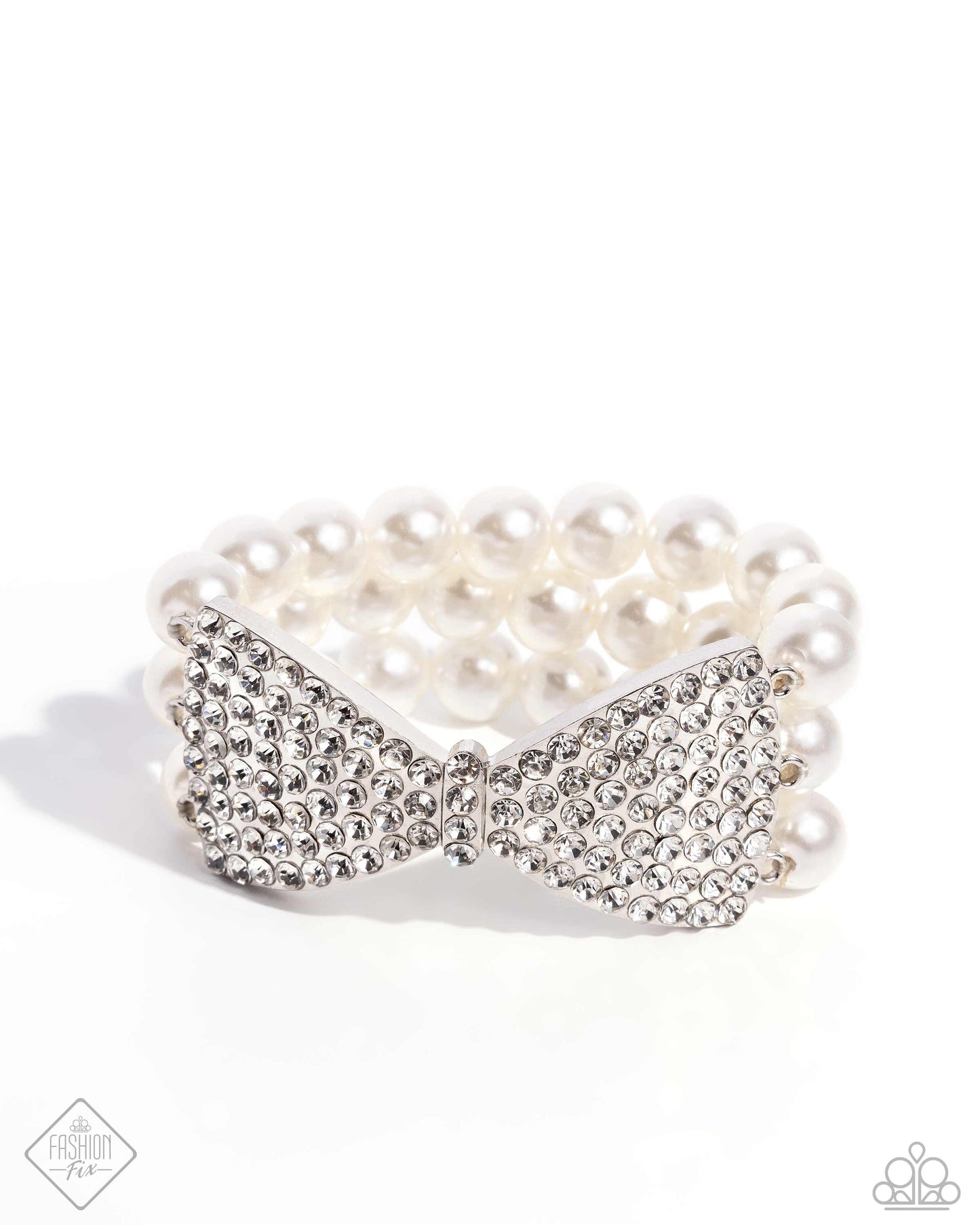 Dashing Demeanor - white - Paparazzi bracelet
