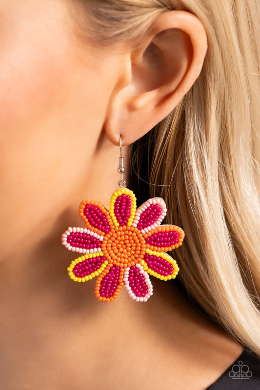 Decorated Daisies - pink - Paparazzi earrings