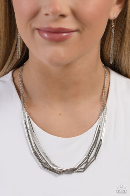 Dynamic Default - silver - Paparazzi necklace
