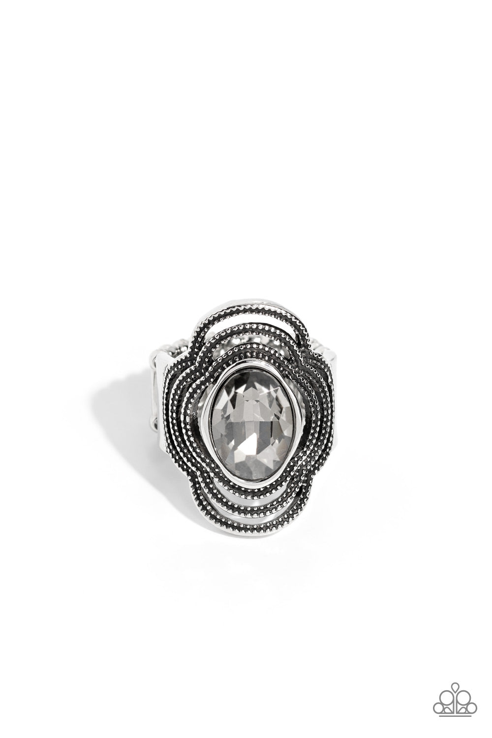 Entrancing Edge - silver - Paparazzi ring