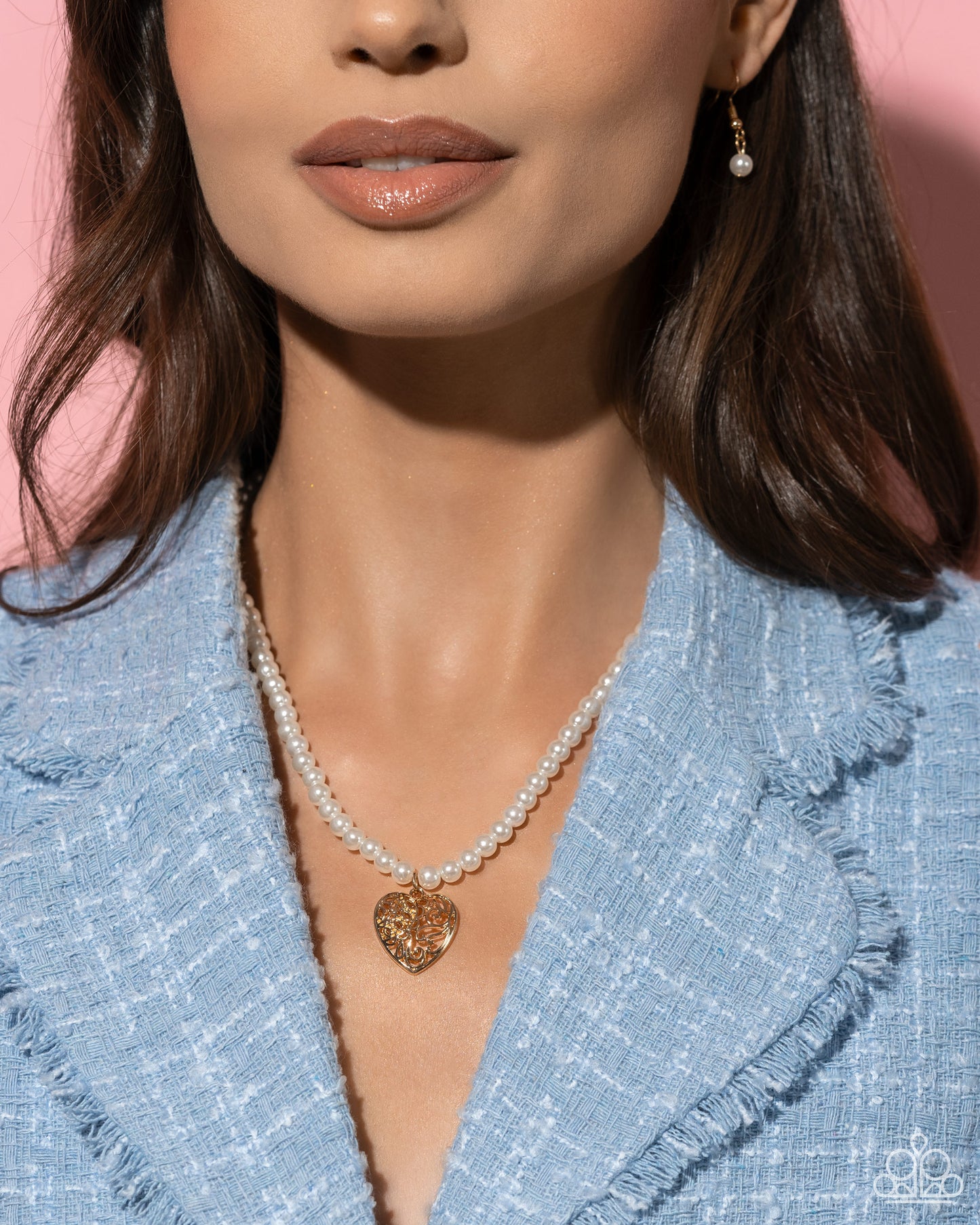 Filigree Infatuation - gold - Paparazzi necklace