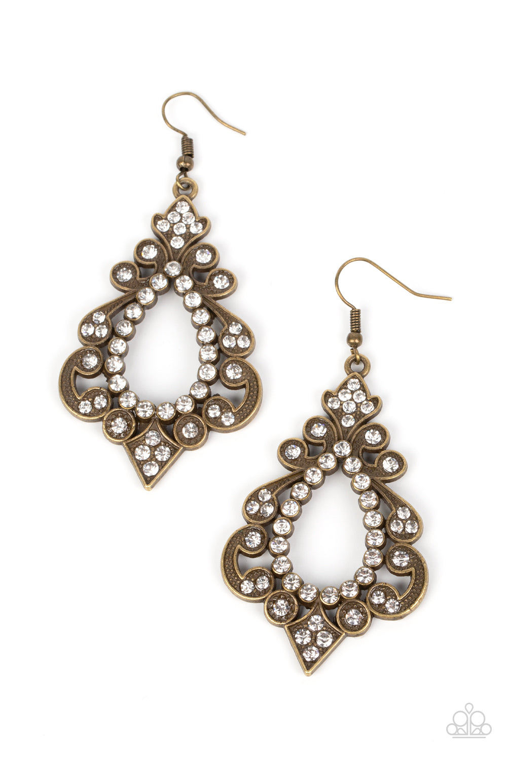 Fit for a DIVA - brass - Paparazzi earrings