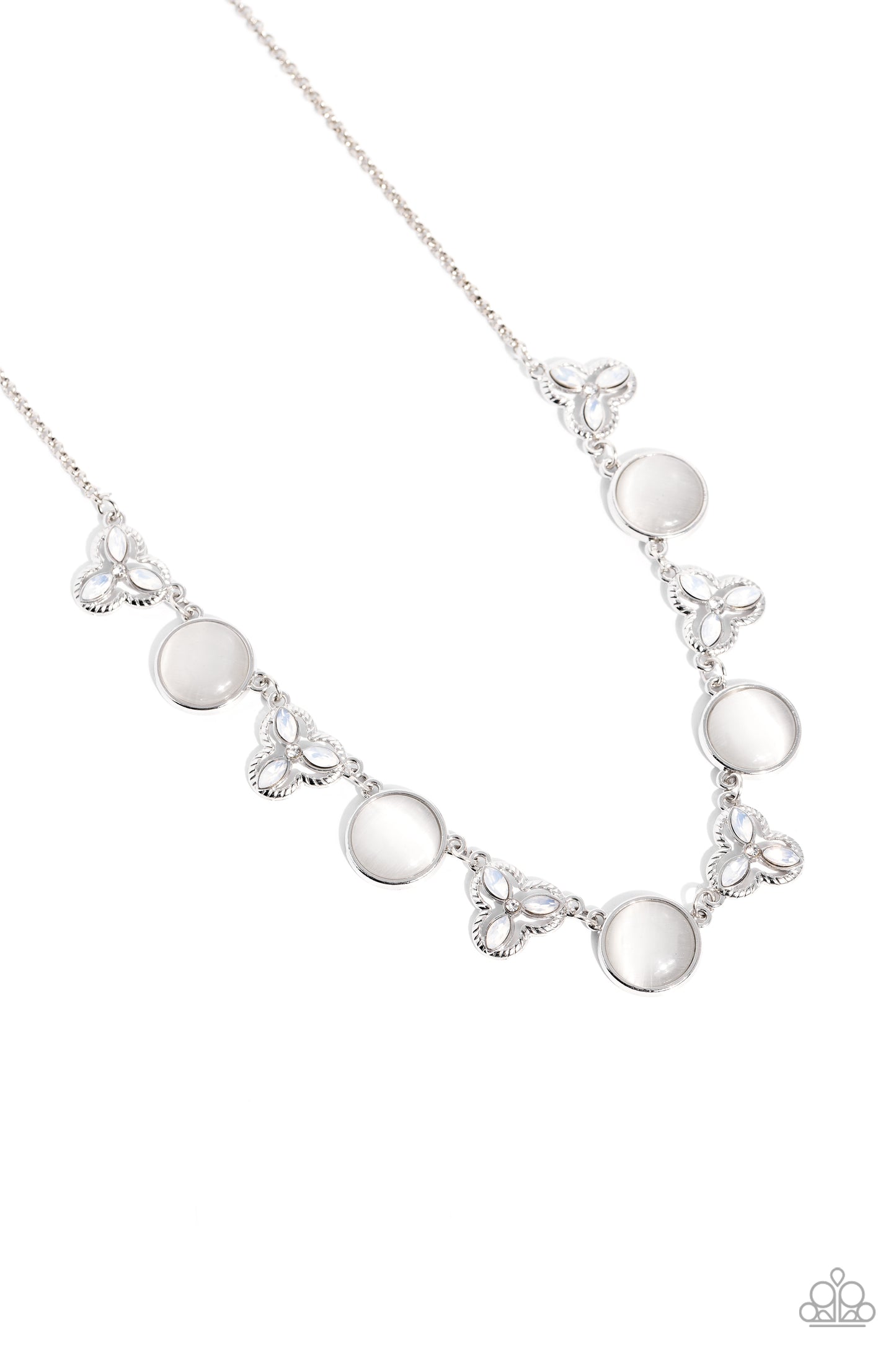 Floral Crowned - white - Paparazzi necklace