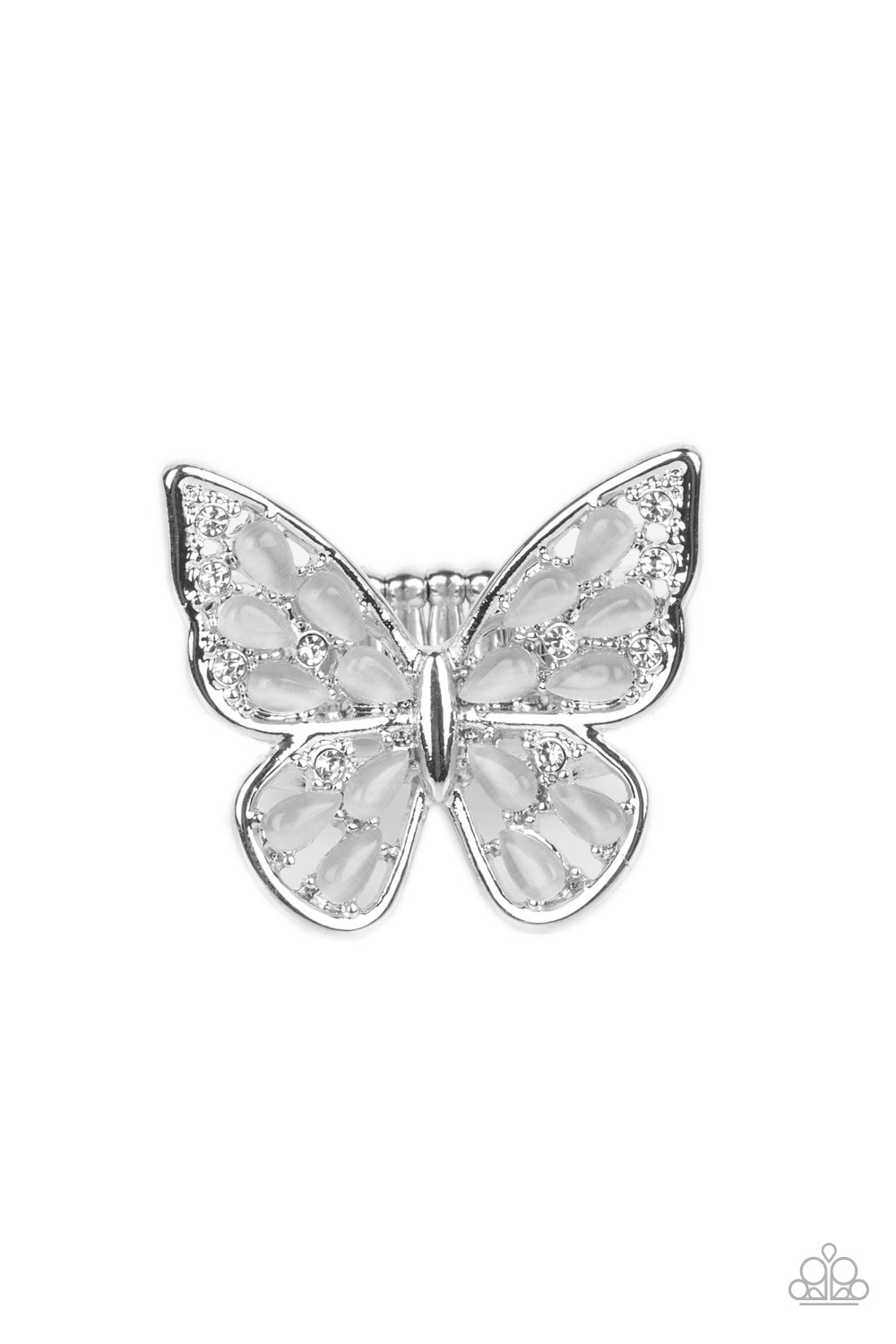 Flying Fashionista - white - Paparazzi ring
