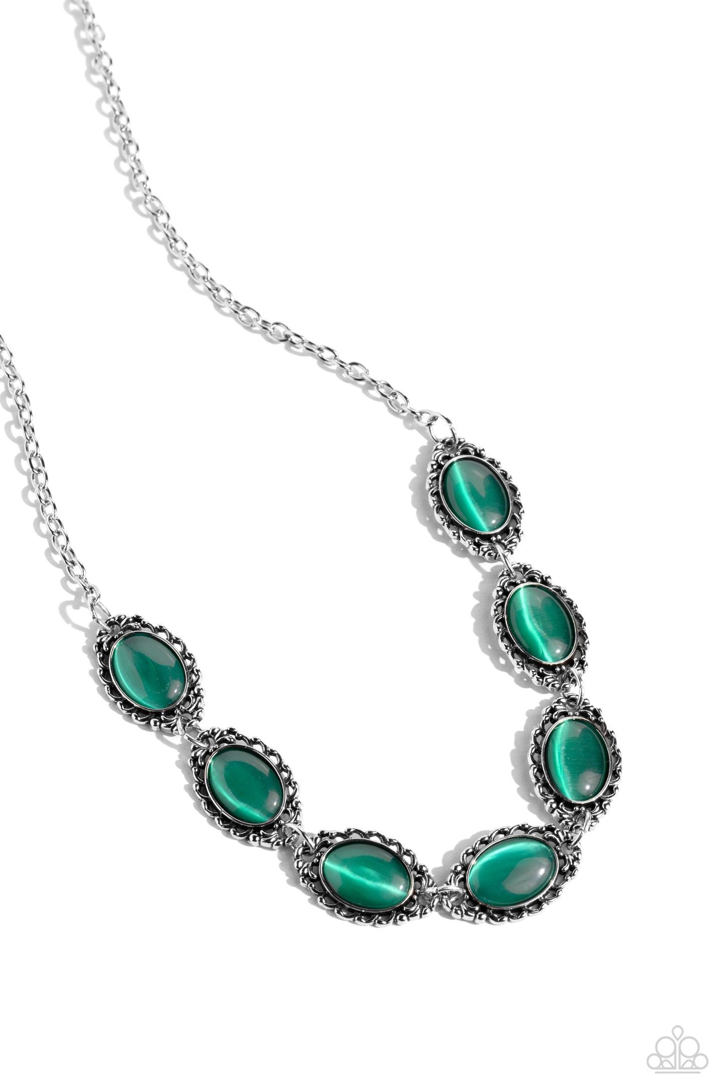 Framed in France - green - Paparazzi necklace