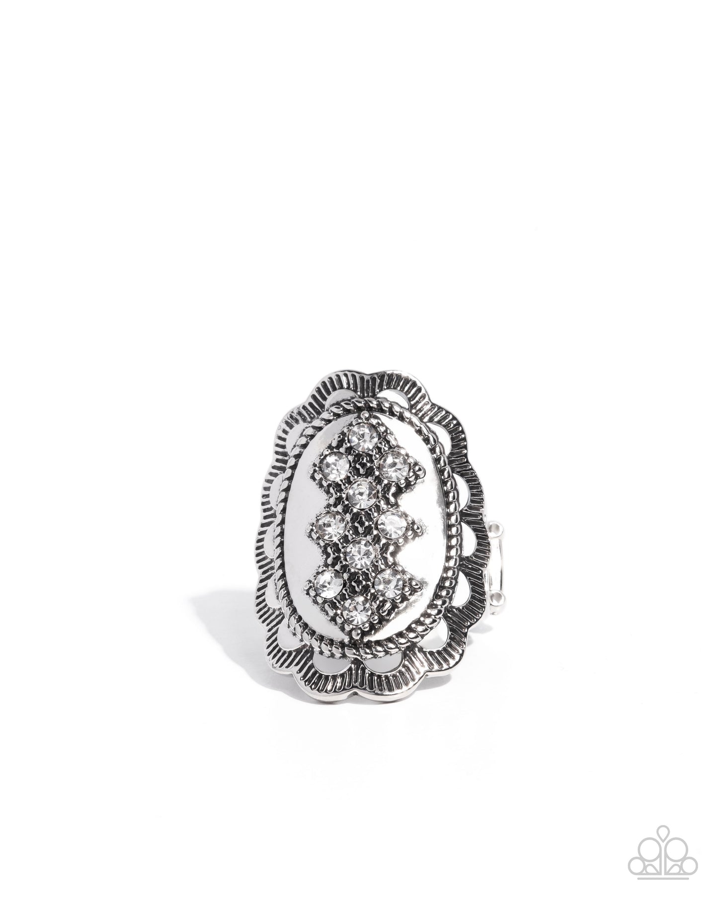 Framing Fanfare - white - Paparazzi ring