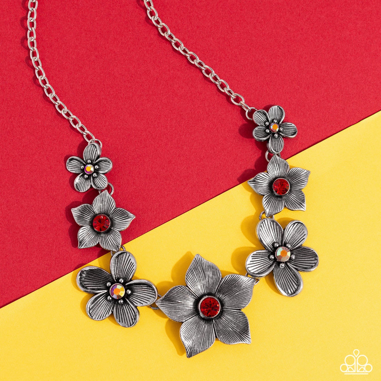 Free FLORAL - red - Paparazzi necklace