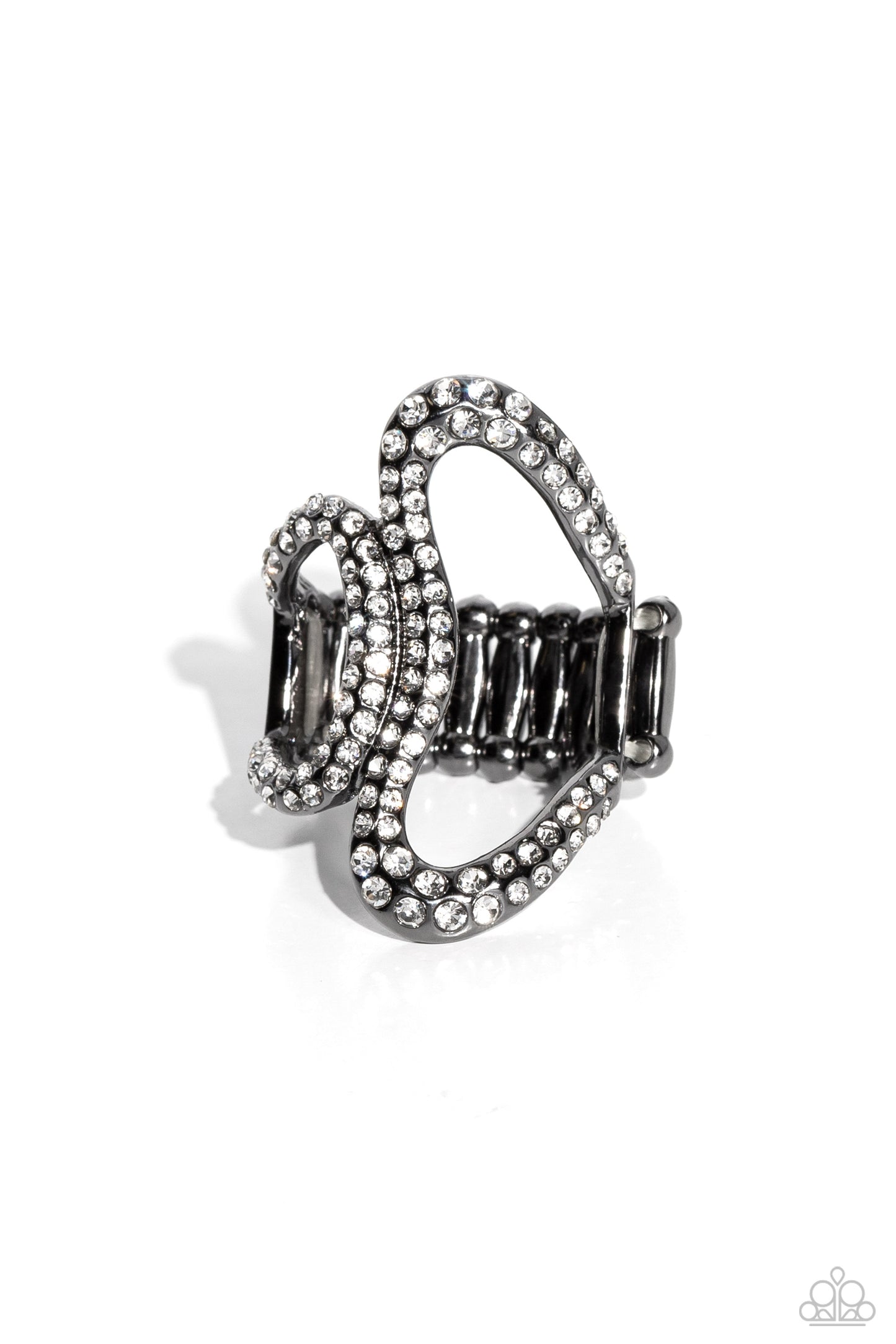Gap Year - black - Paparazzi ring