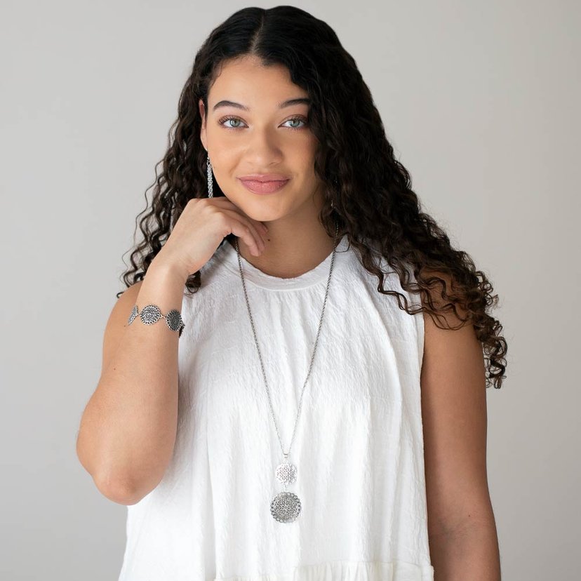 Garden Gate Glamour - silver - Paparazzi bracelet