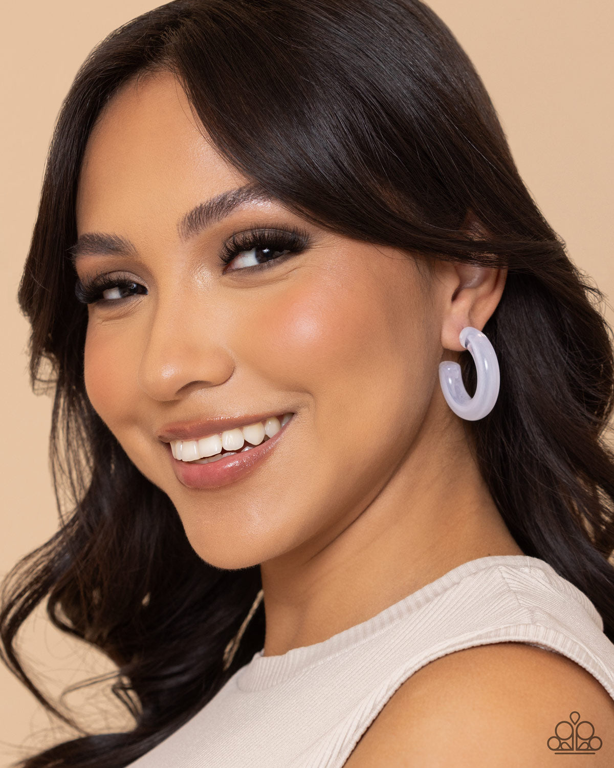 Glassy GAZE - white - Paparazzi earrings