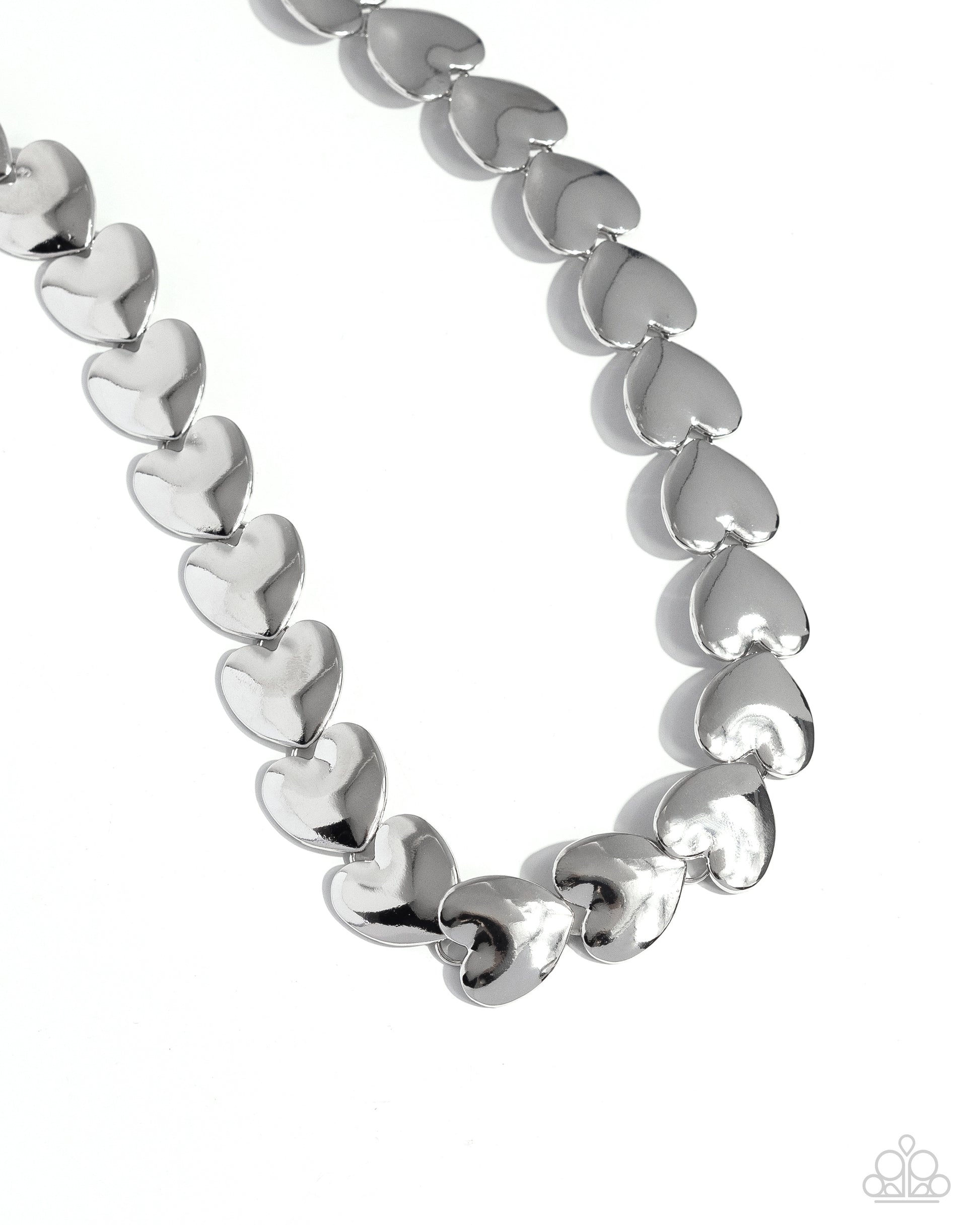 Heirloom Hearts - silver - Paparazzi necklace