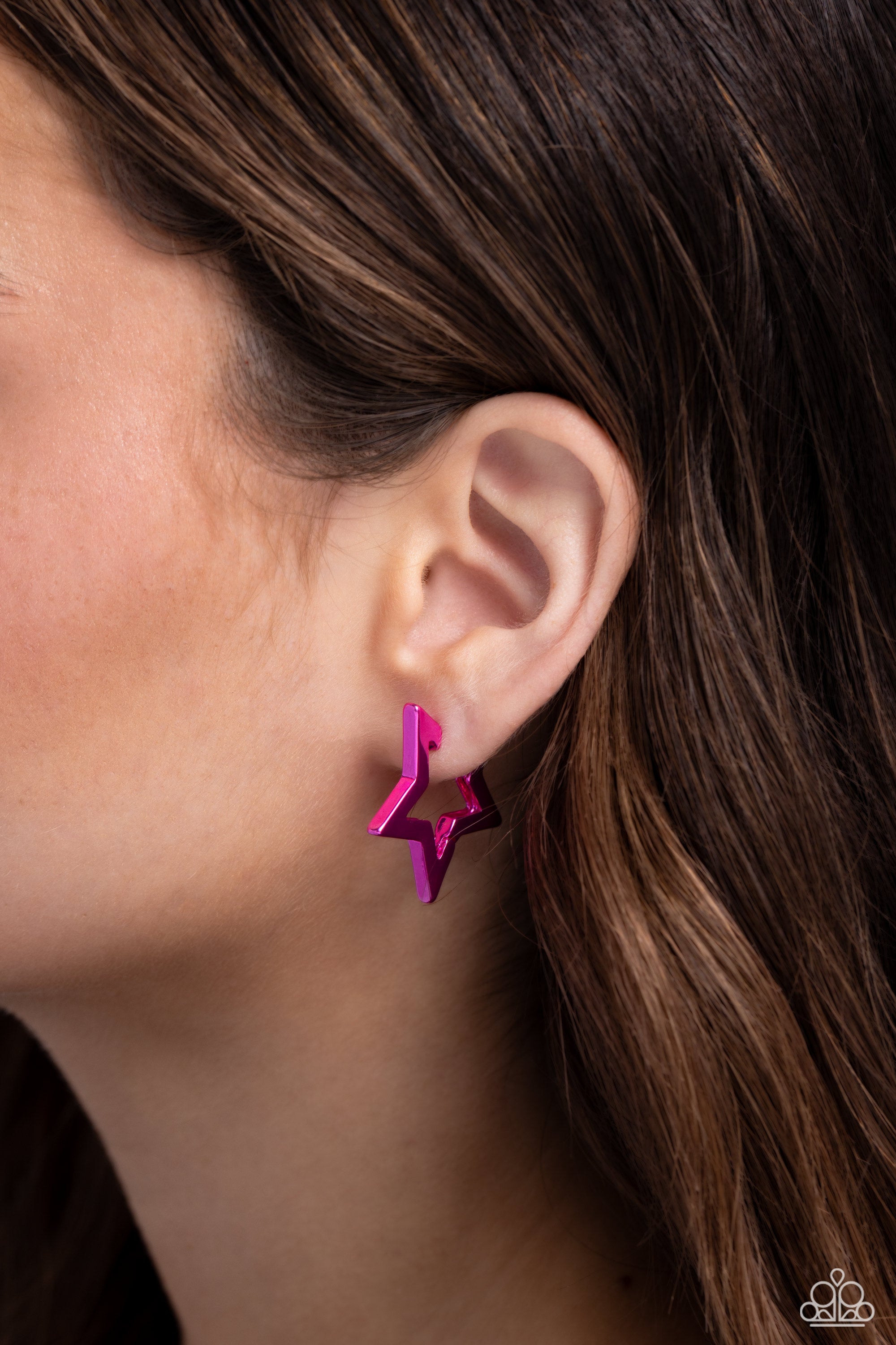 T-square pink star earrings outlet