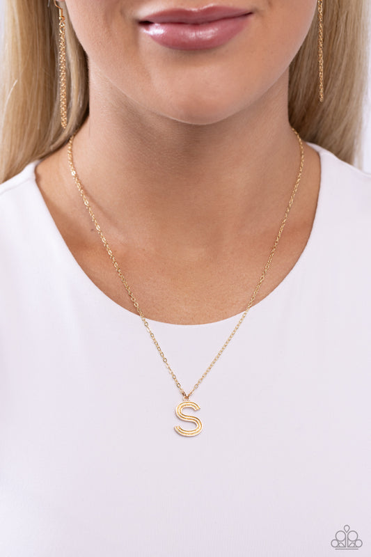 Leave Your Initials - gold - S - Paparazzi necklace