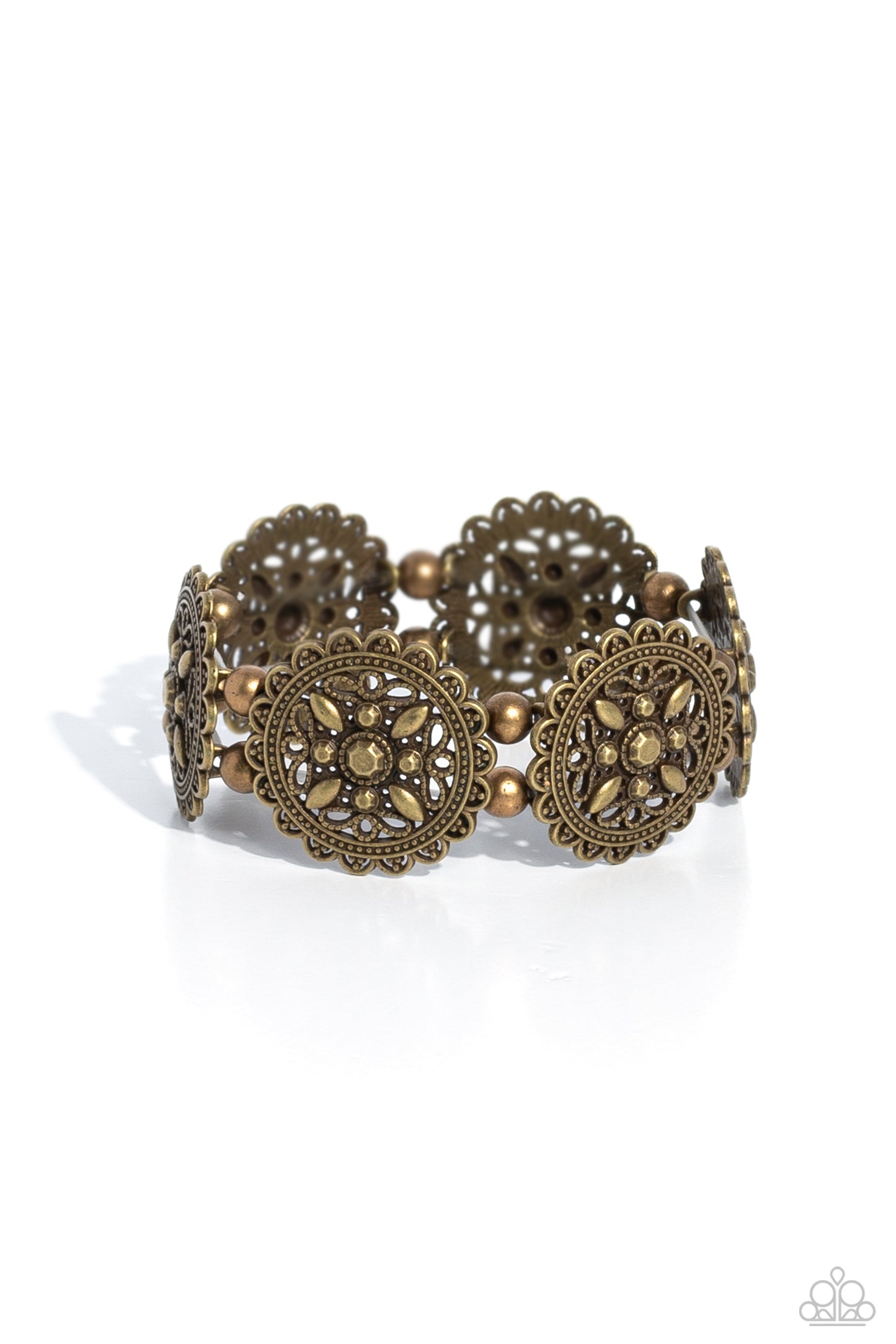 Leave of Lace - brass - Paparazzi bracelet