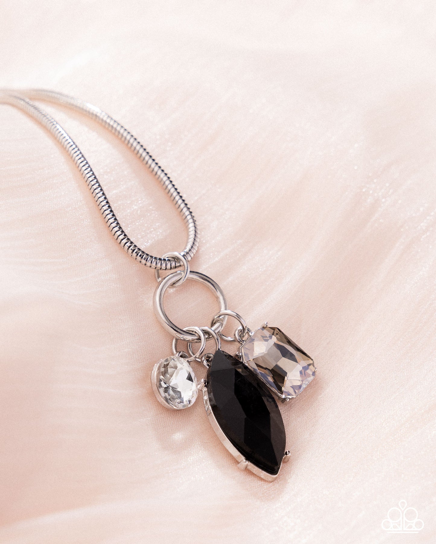 Lively Luminescence - black - Paparazzi necklace