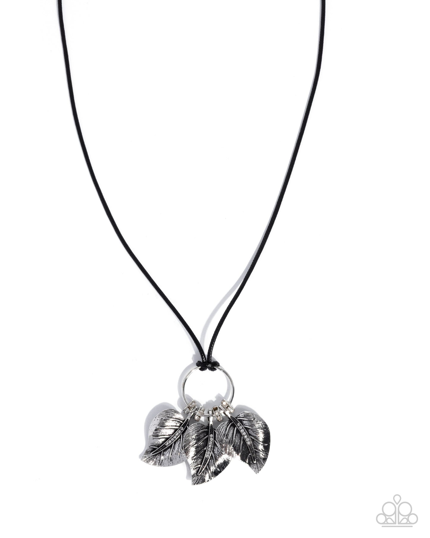 Loaded with Leaves - black - Paparazzi necklace