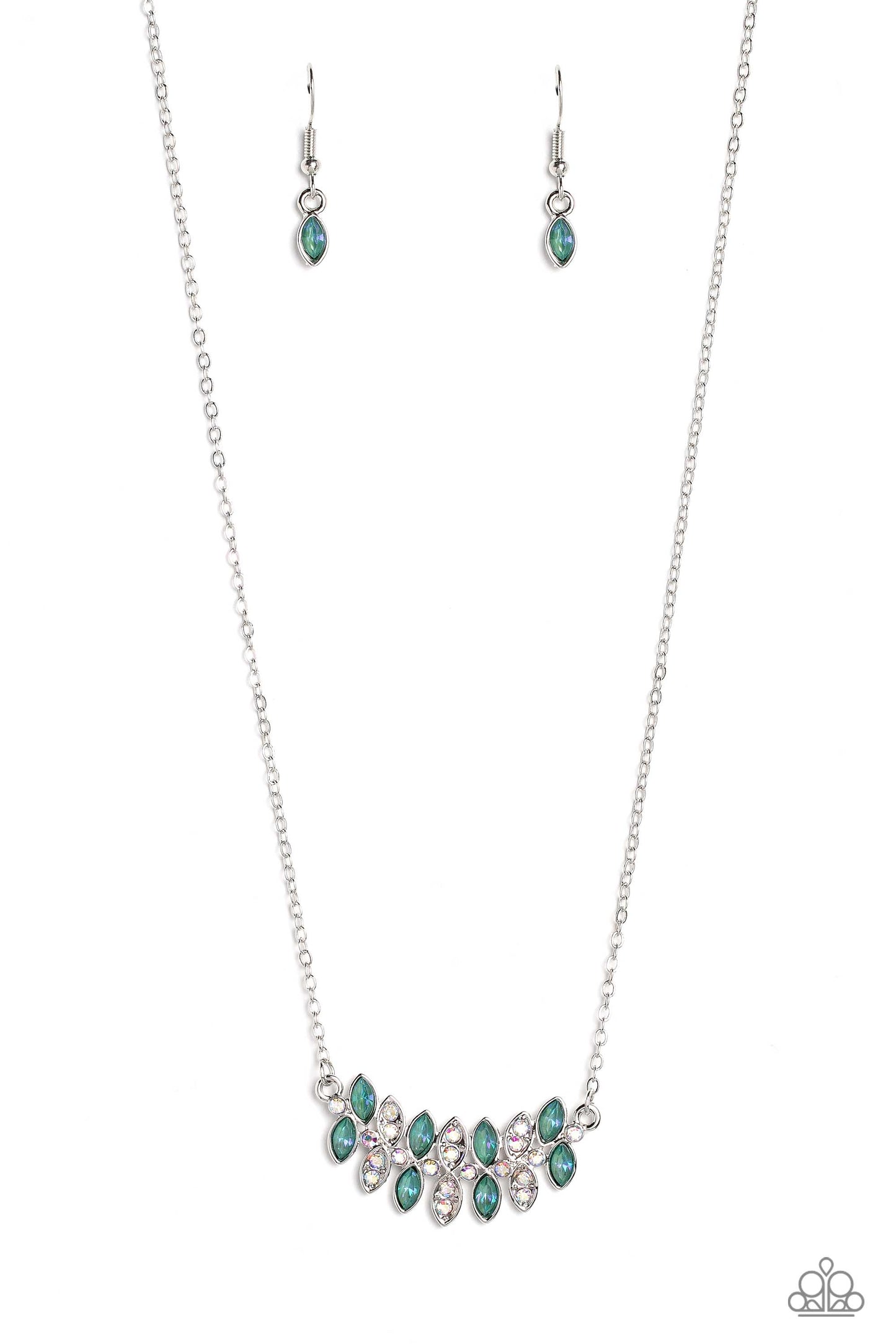 Lustrous Laurels - green - Paparazzi necklace
