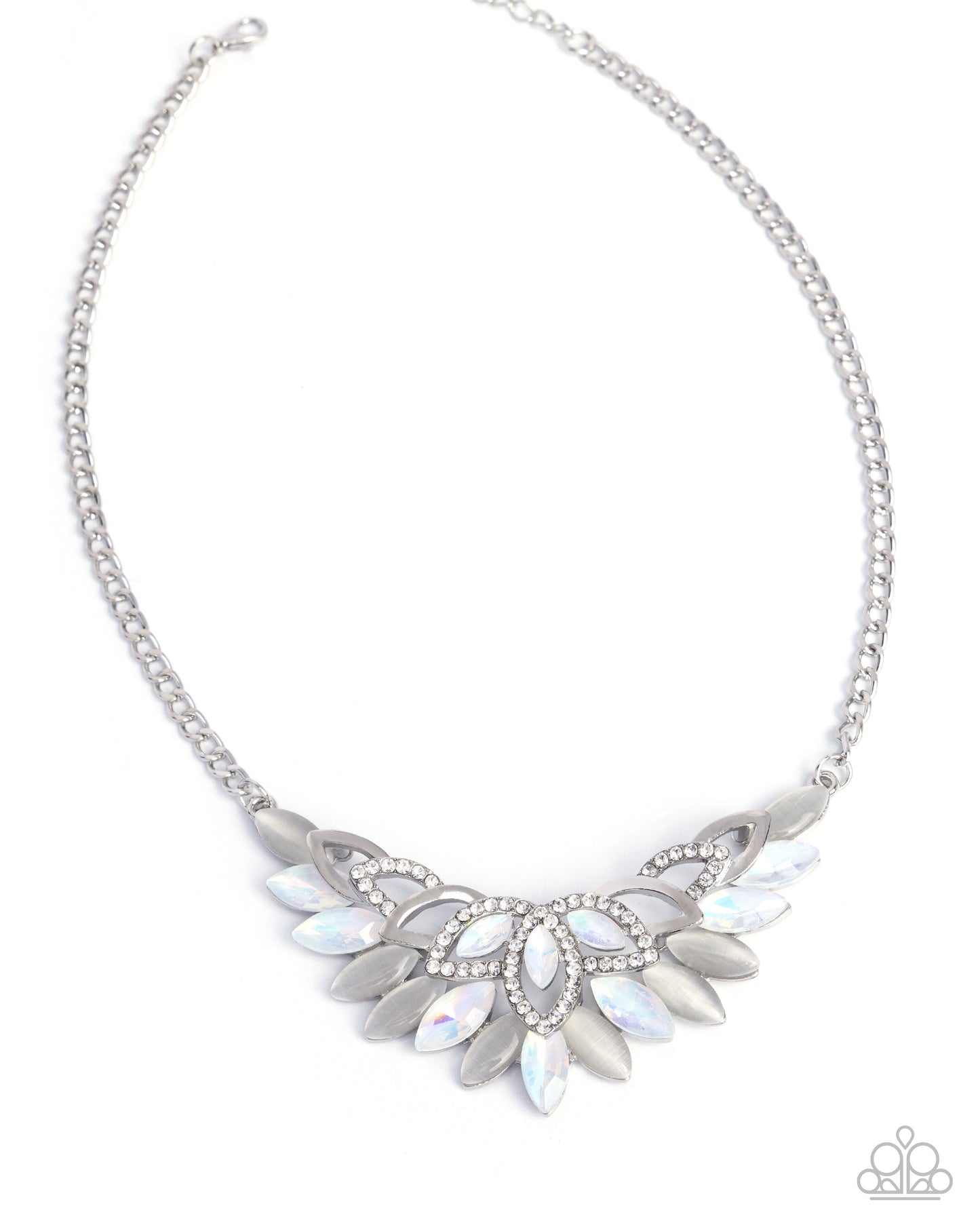 Marquise Maneuver - white - Paparazzi necklace