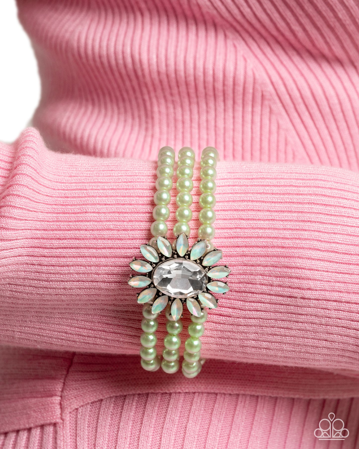 Perceptive Pearls - green - Paparazzi bracelet