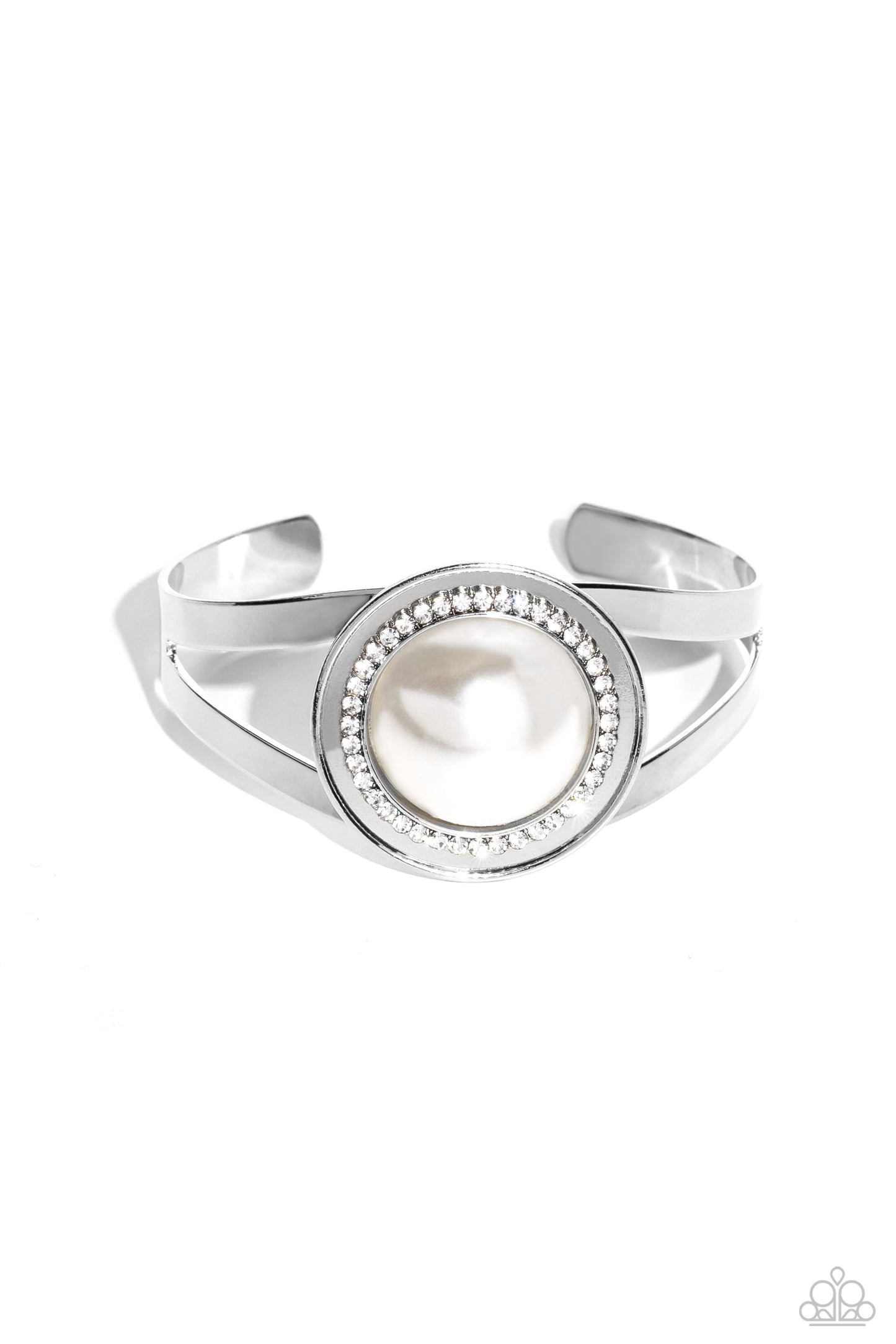 Put On The GLITZ - white - Paparazzi bracelet