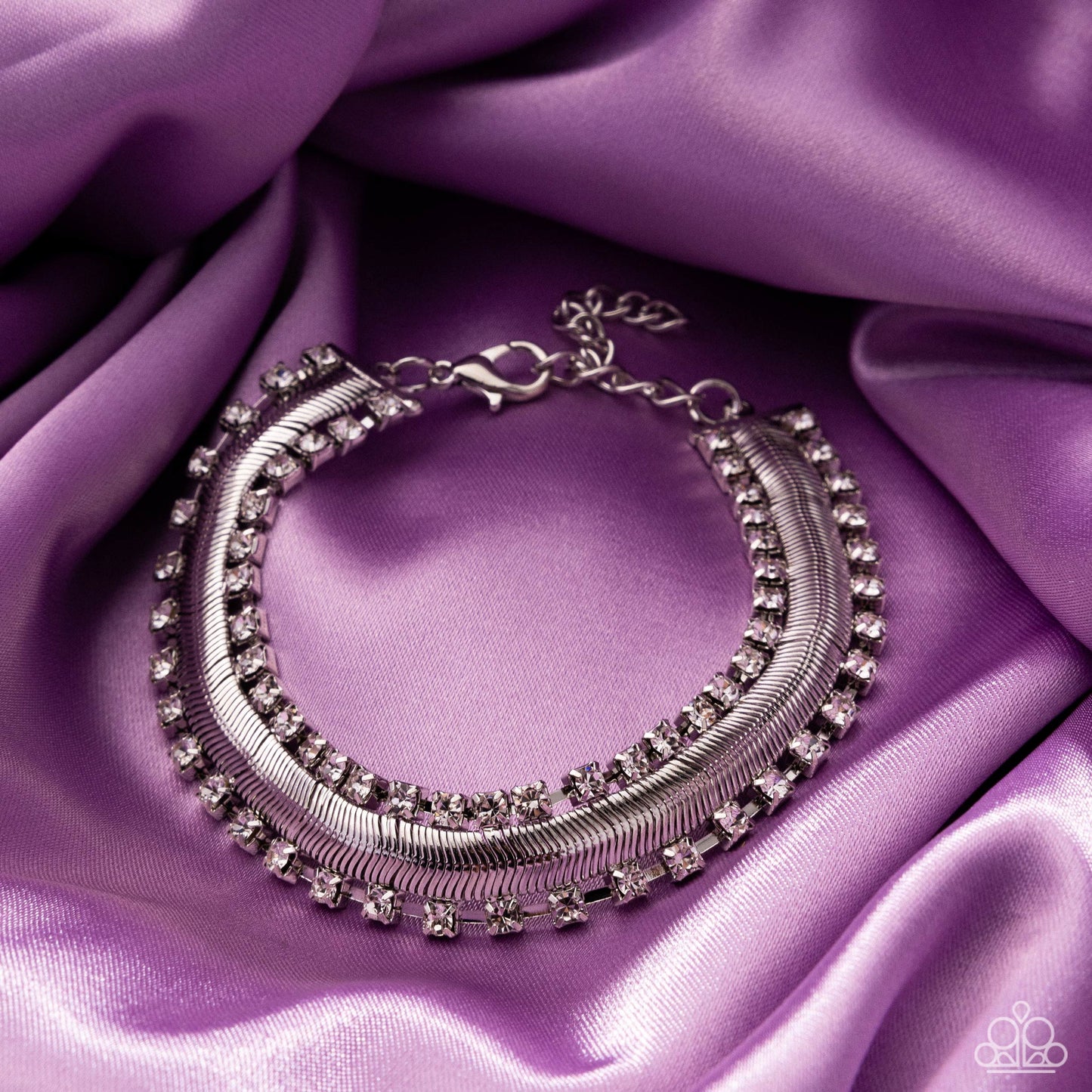 Radical Resolution - white - Paparazzi bracelet