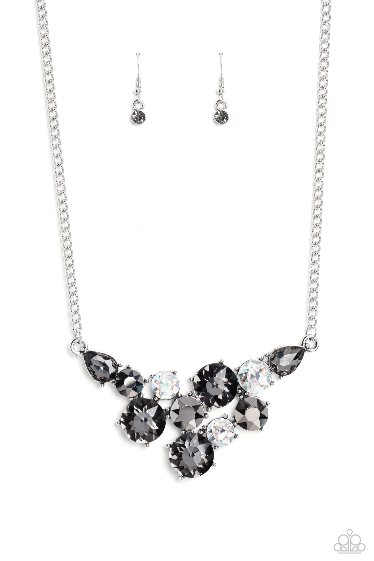 Round Royalty - silver - Paparazzi necklace