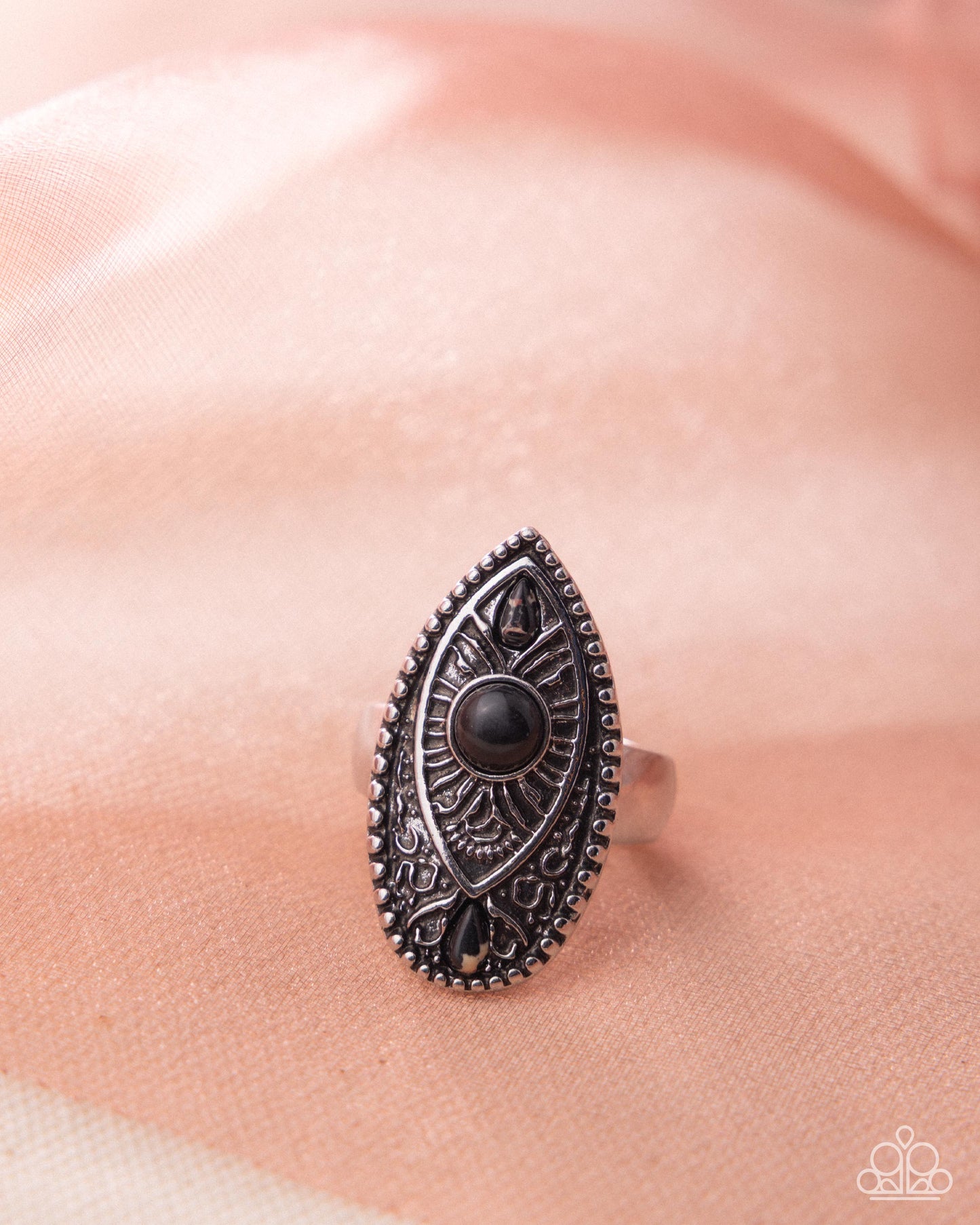 Rustic Raise - black - Paparazzi ring