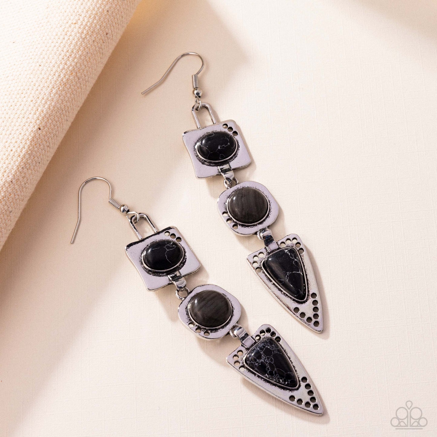 Rustic Reputation - black - Paparazzi earrings