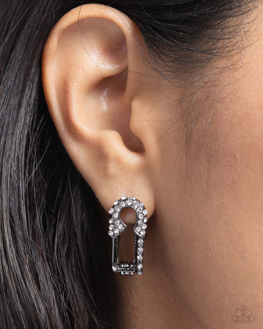 Safety Pin Secret - black - Paparazzi earrings
