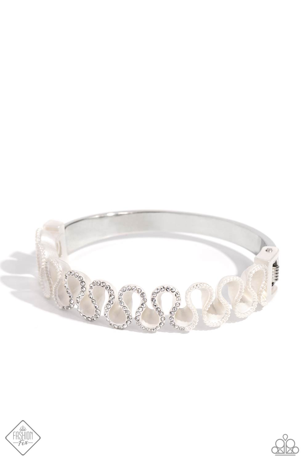 Scrunched Surety - white - Paparazzi bracelet