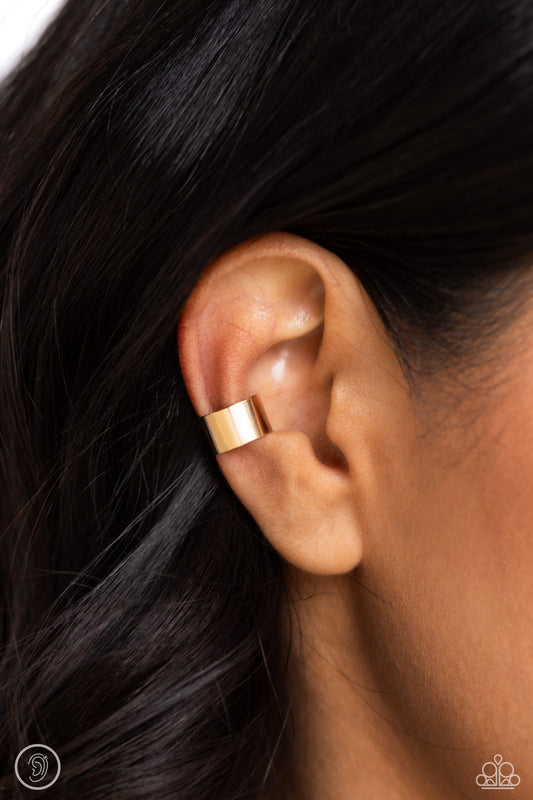 Seize the Chicness - gold - Paparazzi ear cuff