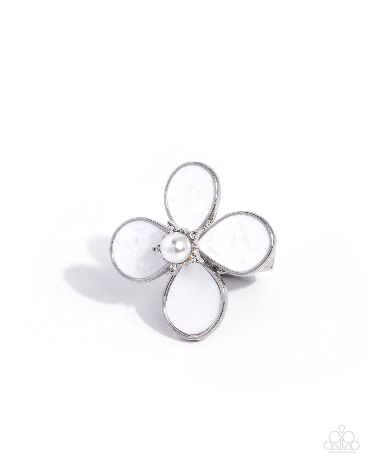 Shell Stadium - white - Paparazzi ring
