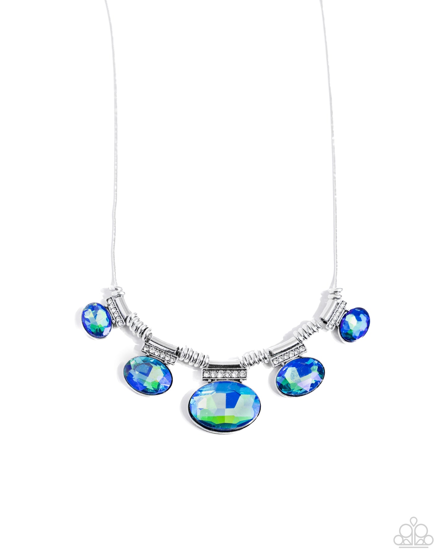 Socialite Status - green - Paparazzi necklace