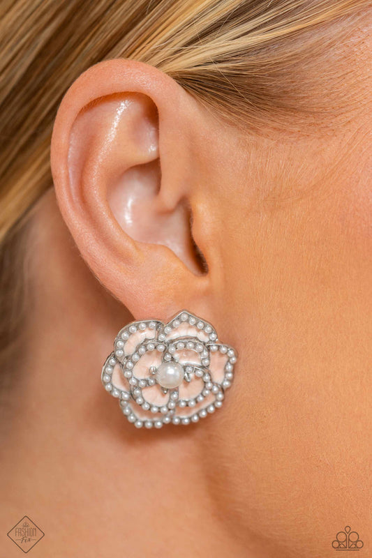 Suave Sensation - white - Paparazzi earrings