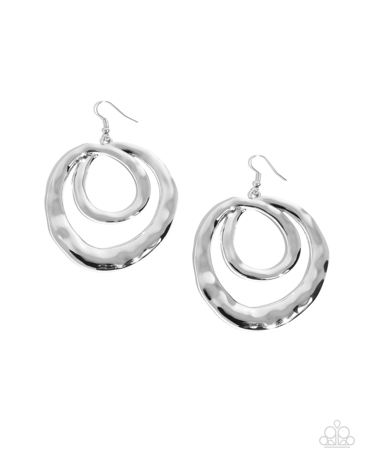 Subtle Swirls - silver - Paparazzi earrings