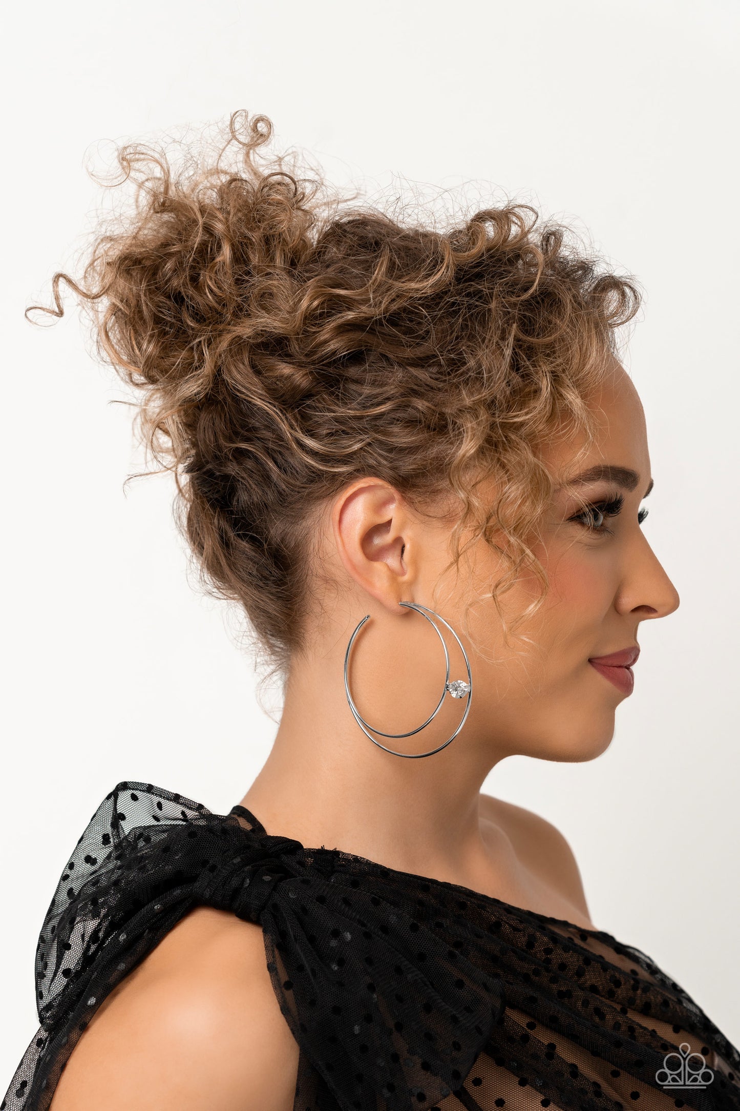 Theater HOOP - white - Paparazzi earrings