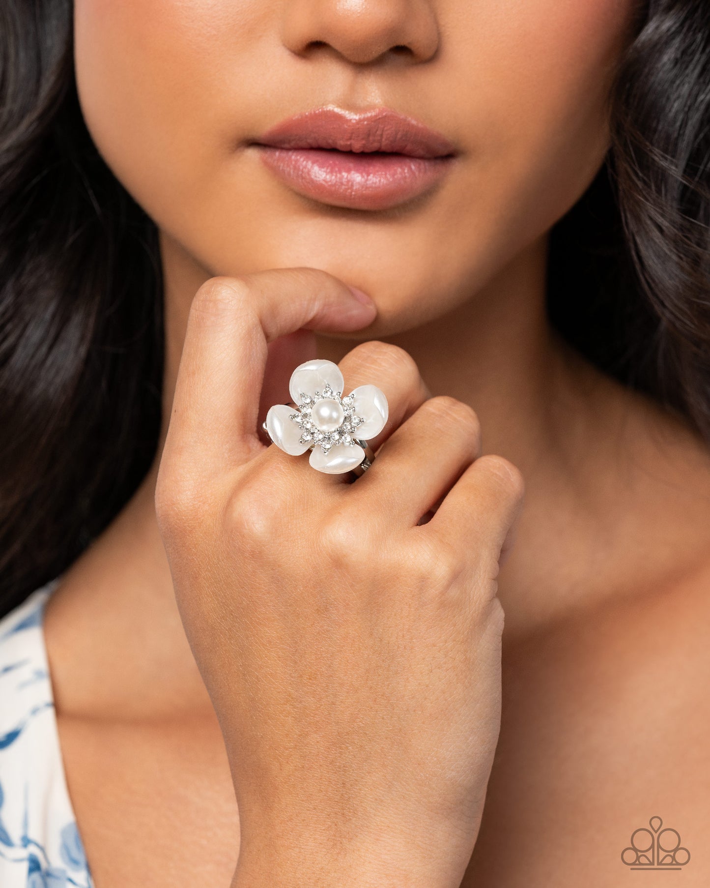 Unmatched Elegance - white - Paparazzi ring