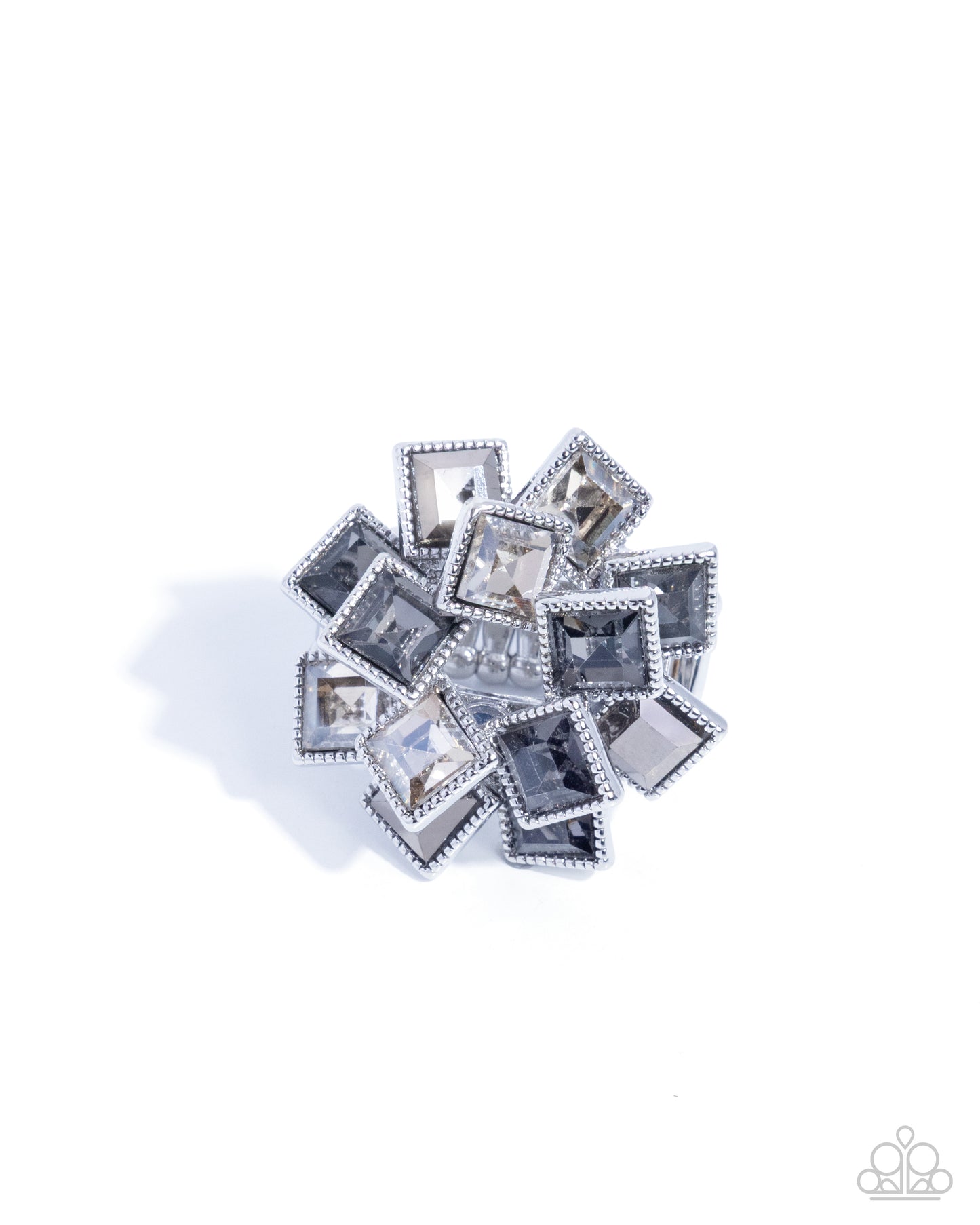 Wreathed Want - silver - Paparazzi ring