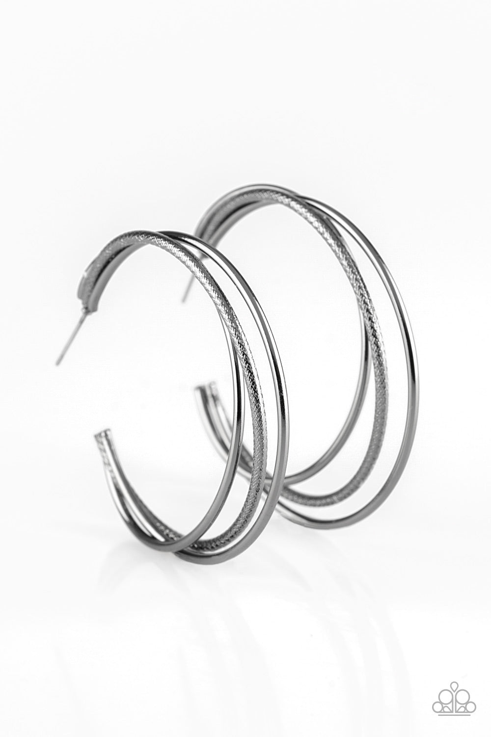 Jumpin Through Hoops - black - Paparazzi earrings